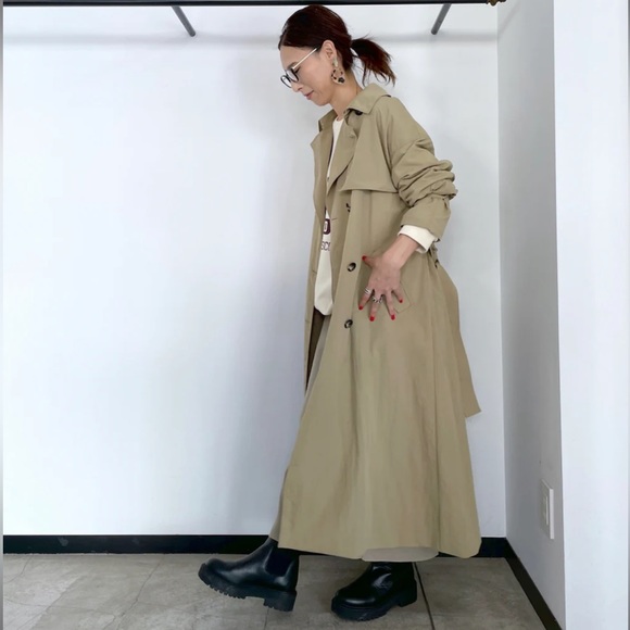 Beige oversized trench coat - Picture 6 of 8